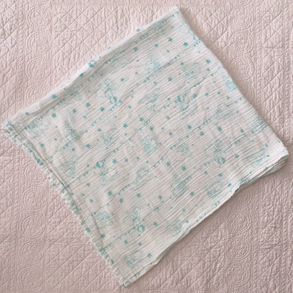 Aden + Anais Disney Dumbo Muslin Swaddle Blanket